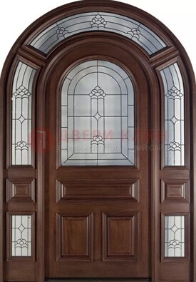 Арочная дверь со стеклом ДА-34 для загородного дома в Мытищах