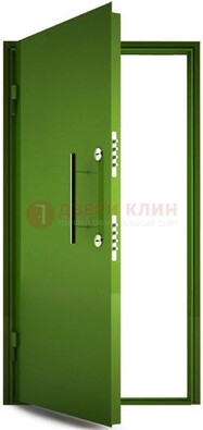 Зеленая металлическая бронированная дверь ДБ-8 в Краснодаре
