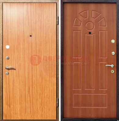 Светлая железная дверь с ламинатом МДФ внутри ДЛ-15 в Мытищах