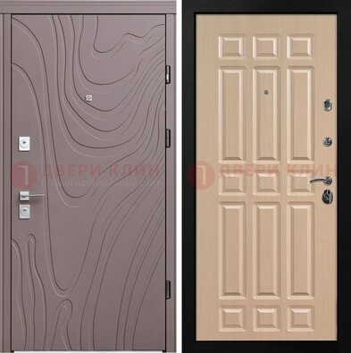 Светло-коричневая железная филенчатая дверь с рисунком МДФ ДМ-283 в Мытищах
