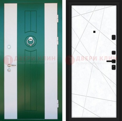 Зеленая железная дверь с панелями МДФ ДМ-369 в Мытищах
