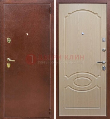 Коричневая металлическая дверь с порошковым окрасом ДП-76 в Казани
