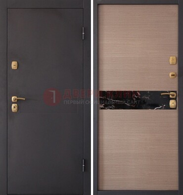 Коричневая металлическая дверь с порошковым окрасом ДП-82 в Мытищах