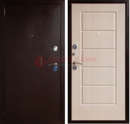 Коричневая металлическая дверь с порошковым окрасом ДП-92 в Мытищах