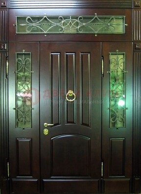 Стальная парадная дверь со стеклом и ковкой ДПР-18 для деревянного дома в Мытищах