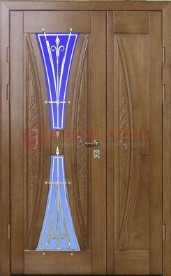 Коттеджная парадная дверь со стеклянными вставками и ковкой ДПР-26 в Мытищах