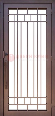 Стальная решетчатая дверь в коричневом цвете ДР-12 в Мытищах