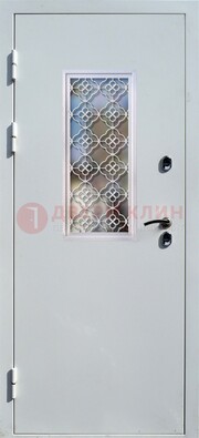 Серая металлическая дверь со стеклом и ковкой ДС-75 в Мытищах