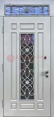 Белая железная дверь со стеклом и ковкой с верхней фрамугой ДСК-112 в Зеленограде