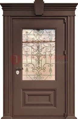 Металлическая дверь со стеклом и ковкой в классическом стиле ДСК-185 в Сергиевом Посаде