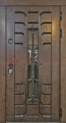 Современная стальная дверь со стеклом и ковкой ДСК-193 в Мытищах