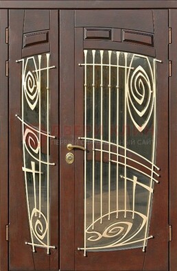 Коричневая железная дверь с большим стеклом и ковкой ДСК-203 в Мытищах