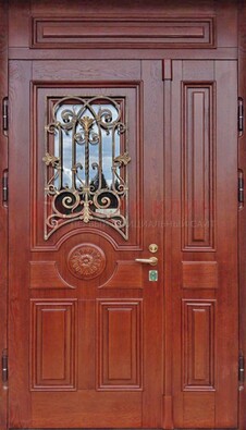 Филенчатая железная дверь со стеклом и ковкой ДСК-204 в Мытищах