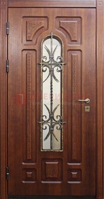 Тяжелая стальная дверь со стеклом и ковкой ДСК-42 в Мытищах