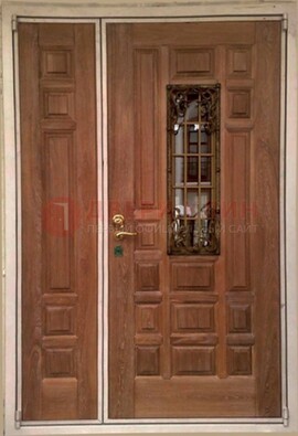 Стальная дверь со стеклом и ковкой ДСК-68 в общественное здание в Мытищах