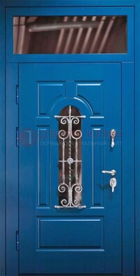 Синяя железная филенчатая дверь со стеклом и ковкой ДСК-97 в Мытищах