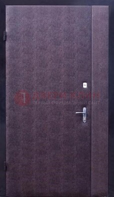 Бордовая металлическая тамбурная дверь ДТМ-3 в Мытищах