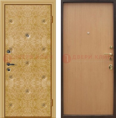 Светлая металлическая дверь с винилискожей ДВ-34 в Мытищах